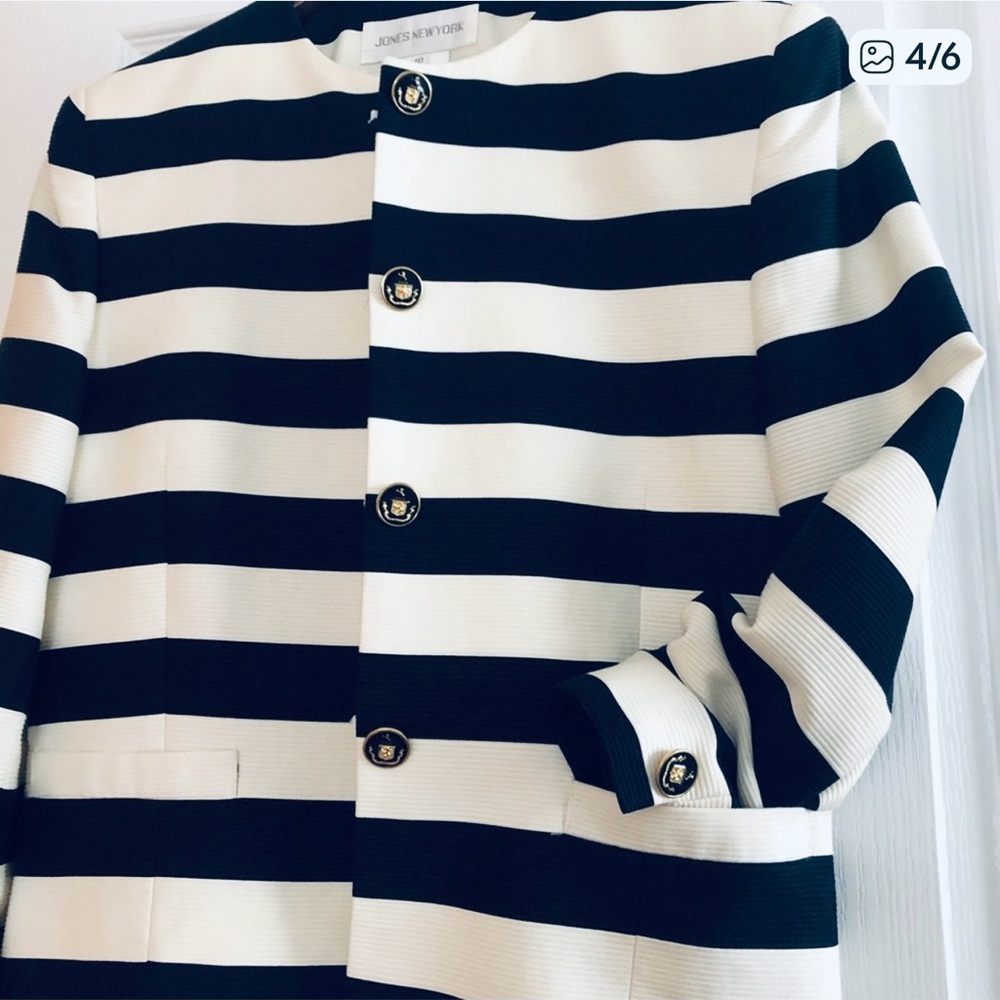 Jones New York JKT.looks like Armani jkt.NavyWhite Striped.embellished buttons.